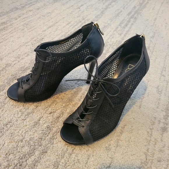 BCBG Paris Arria Black Net Lace Up Leather Heel Booties - Picture 5 of 9